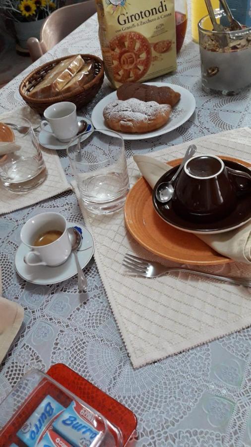 4 Stagioni Bed & Breakfast Villasimius Bagian luar foto